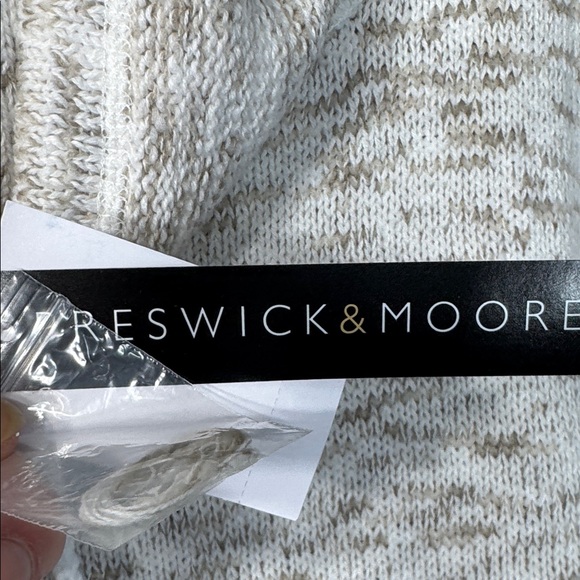 Preswick & Moore Sweater White/TanCowl Neck Kangaroo Pocket in Size L  NWT - Picture 10 of 13